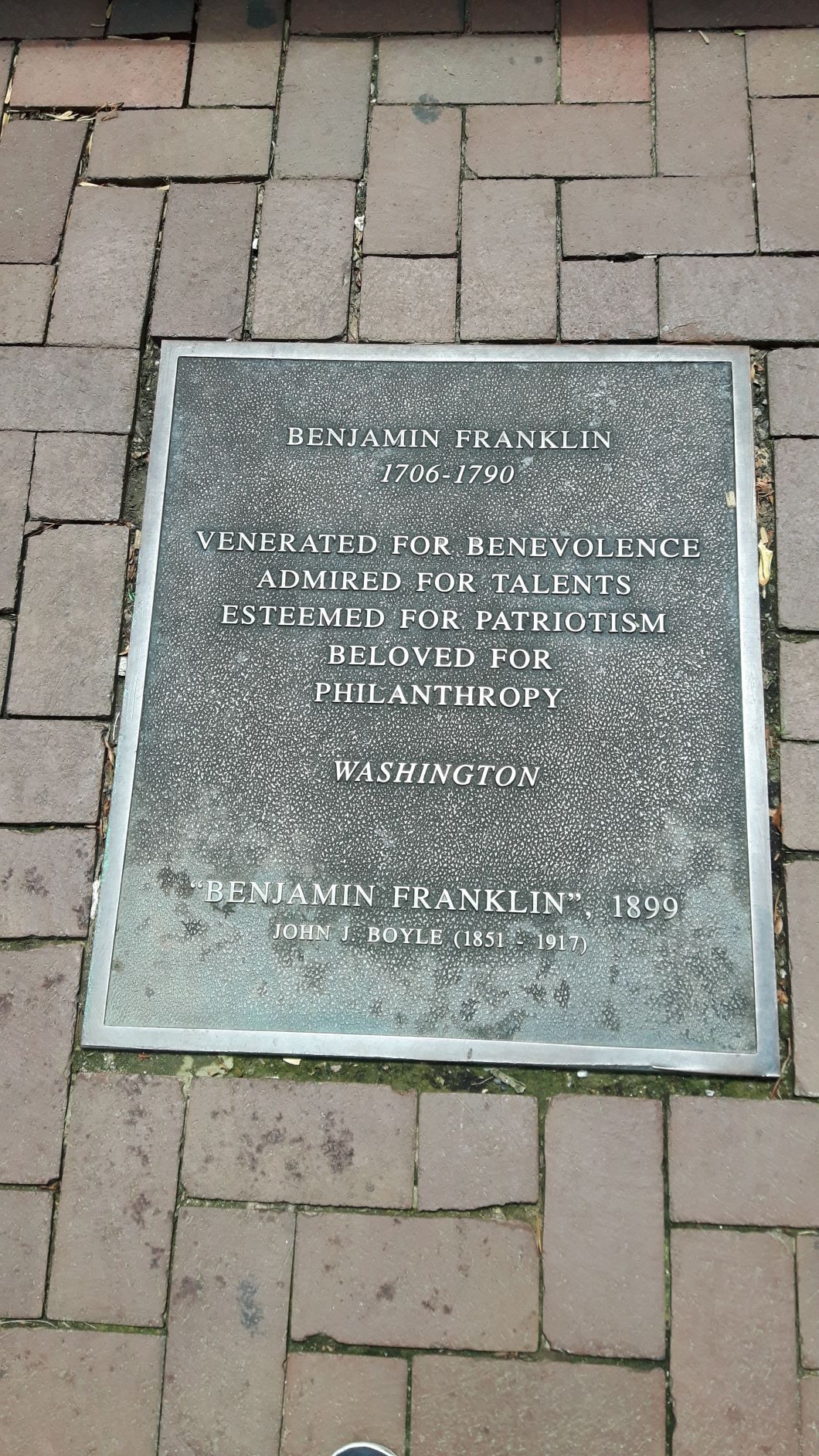 Benjamin Franklin's monument, Penn, Philadelphia (2).jpg